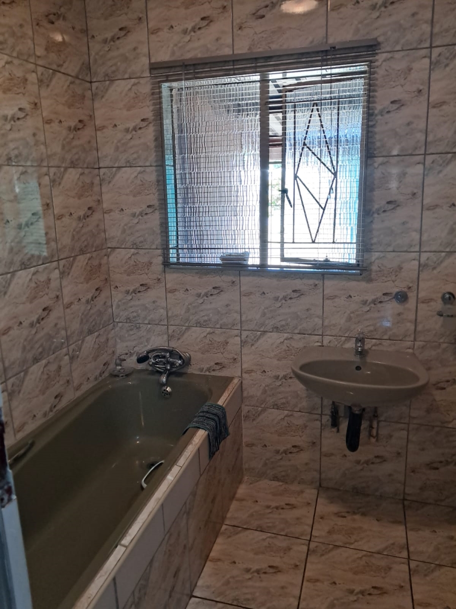 To Let 3 Bedroom Property for Rent in Bedelia Free State